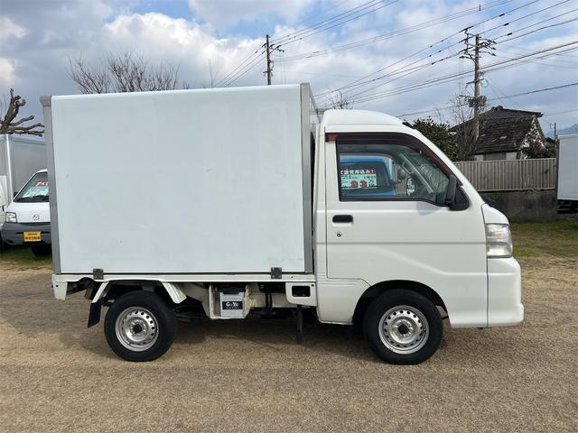 ハイゼットトラック 　リビルト（オーバーホール済）エンジン載せ替え済　オートマ　冷蔵・冷凍－７℃まで　ＡＴ　エアコン　パワーステアリング　パワーウィンドウ　運転席エアバッグ（6枚目）