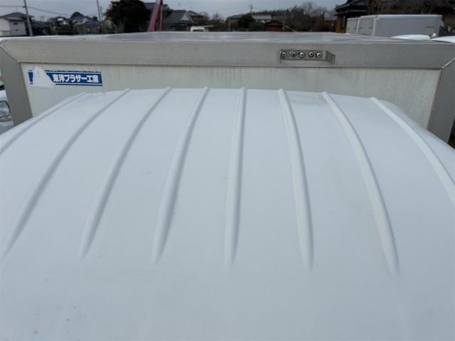 ハイゼットトラック 　リビルト（オーバーホール済）エンジン載せ替え済　オートマ　冷蔵・冷凍－７℃まで　ＡＴ　エアコン　パワーステアリング　パワーウィンドウ　運転席エアバッグ（11枚目）