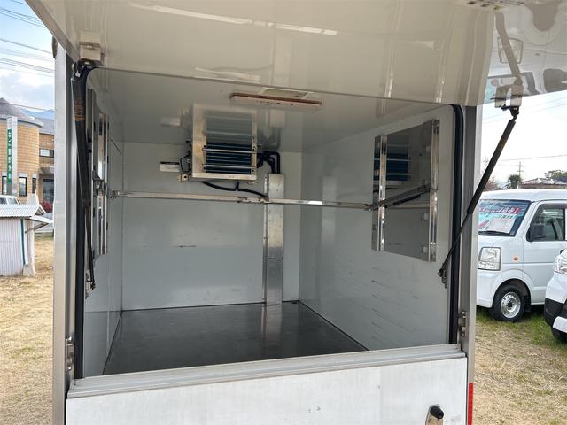 ハイゼットトラック 　リビルト（オーバーホール済）エンジン載せ替え済　オートマ　冷蔵・冷凍－７℃まで　ＡＴ　エアコン　パワーステアリング　パワーウィンドウ　運転席エアバッグ（12枚目）