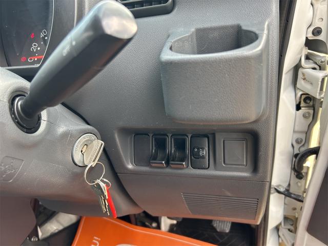 ハイゼットトラック 　リビルト（オーバーホール済）エンジン載せ替え済　オートマ　冷蔵・冷凍－７℃まで　ＡＴ　エアコン　パワーステアリング　パワーウィンドウ　運転席エアバッグ（24枚目）