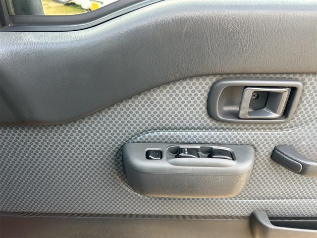 ハイゼットトラック 　リビルト（オーバーホール済）エンジン載せ替え済　オートマ　冷蔵・冷凍－７℃まで　ＡＴ　エアコン　パワーステアリング　パワーウィンドウ　運転席エアバッグ（25枚目）