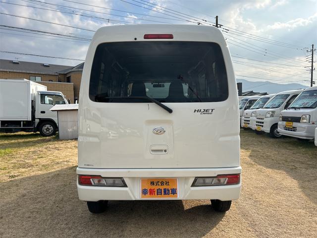 ハイゼットカーゴ ＤＸ　オートマ　キーレス　ＡＢＳ　パワステ　ＡＴ　ＥＴＣ　両側スライドドア　アイドリングストップ　エアコン　運転席エアバッグ　助手席エアバッグ（4枚目）