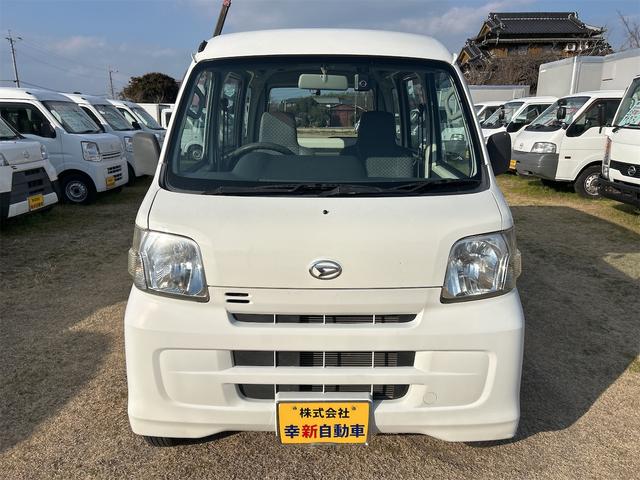 ハイゼットカーゴ スペシャル　４ＷＤ　マニュアル５速　ＭＴ　ドライブレコーダー　両側スライドドア　エアコン　パワーステアリング　運転席エアバッグ　助手席エアバッグ（8枚目）