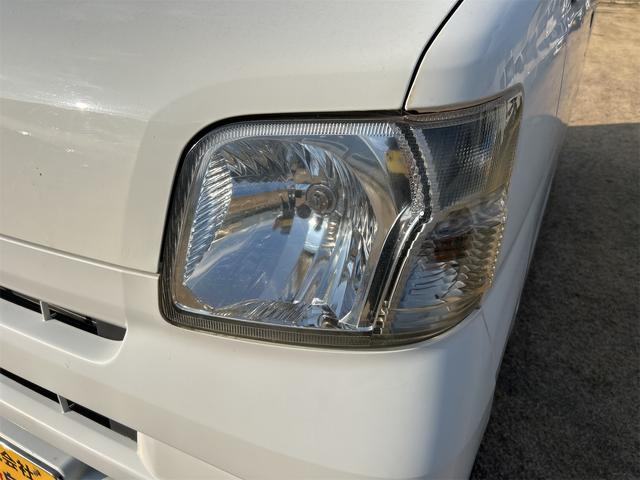 ハイゼットカーゴ スペシャル　４ＷＤ　マニュアル５速　ＭＴ　ドライブレコーダー　両側スライドドア　エアコン　パワーステアリング　運転席エアバッグ　助手席エアバッグ（9枚目）