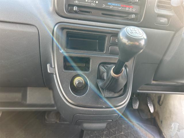 ハイゼットカーゴ スペシャル　４ＷＤ　マニュアル５速　ＭＴ　ドライブレコーダー　両側スライドドア　エアコン　パワーステアリング　運転席エアバッグ　助手席エアバッグ（17枚目）