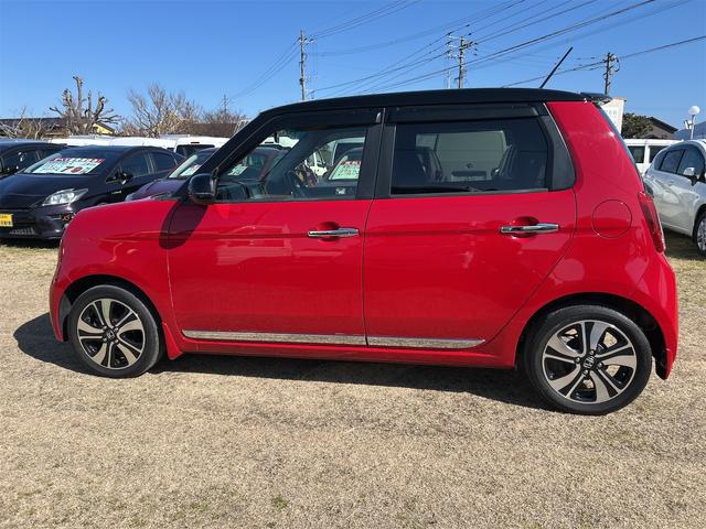 Ｎ－ＯＮＥ プレミアム　ツアラー・Ｌパッケージ　バックカメラ　ナビ　ＴＶ　オートクルーズコントロール　オートライト　ＨＩＤ　スマートキー　アイドリングストップ　電動格納ミラー　ベンチシート　ＣＶＴ　盗難防止システム　ＡＢＳ　ＥＳＣ　ＣＤ　ＤＶＤ再生（2枚目）