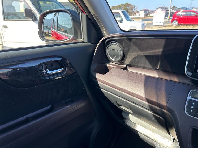 Ｎ－ＯＮＥ プレミアム　ツアラー・Ｌパッケージ　バックカメラ　ナビ　ＴＶ　オートクルーズコントロール　オートライト　ＨＩＤ　スマートキー　アイドリングストップ　電動格納ミラー　ベンチシート　ＣＶＴ　盗難防止システム　ＡＢＳ　ＥＳＣ　ＣＤ　ＤＶＤ再生（22枚目）