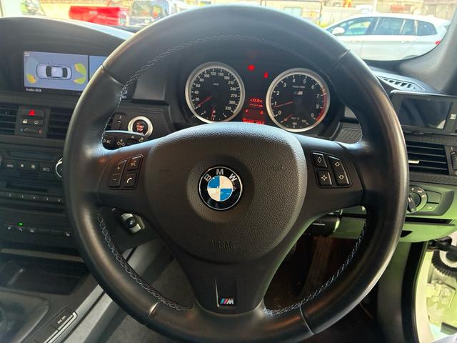 Ｍ３ Ｍ３クーペ　４０００ｃｃ・ＮＡ・６速ＭＴ・Ｖ８・カーボンルーフ・（9枚目）