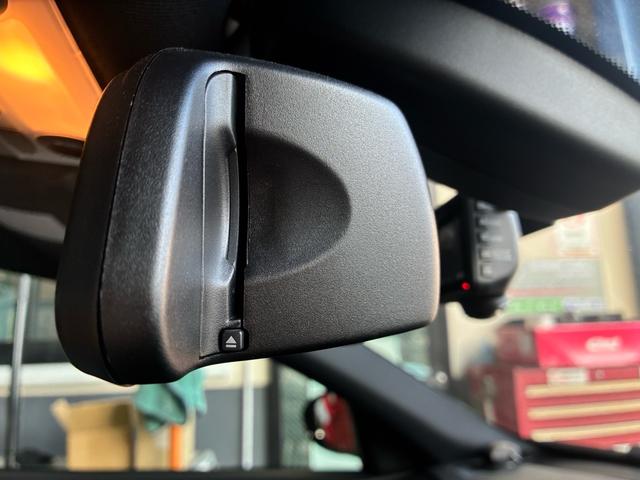 Ｍ３ Ｍ３クーペ　４０００ｃｃ・ＮＡ・６速ＭＴ・Ｖ８・カーボンルーフ・（12枚目）