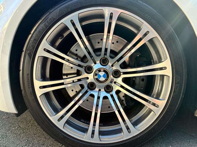 Ｍ３ Ｍ３クーペ　４０００ｃｃ・ＮＡ・６速ＭＴ・Ｖ８・カーボンルーフ・（26枚目）