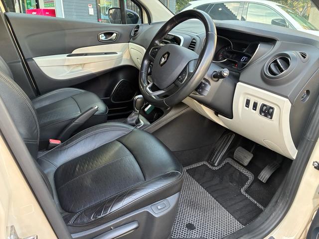 キャプチャー インテンス　レザー　（ヒーター付き黒革シート）（6枚目）