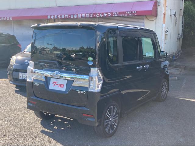 タント カスタムＲＳ　トップエディションＳＡ　ナビ地デジＴＶ　バックカメラ　スマートキー　両側電動スライドドア　パノラマオープンドア　ＥＴＣ　純正アルミ（7枚目）