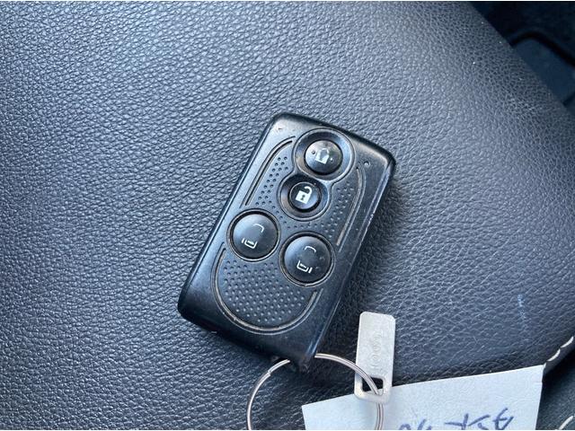 タント カスタムＲＳ　トップエディションＳＡ　ナビ地デジＴＶ　バックカメラ　スマートキー　両側電動スライドドア　パノラマオープンドア　ＥＴＣ　純正アルミ（35枚目）