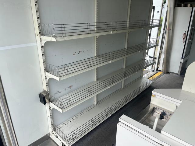 トヨエース 　移動販売車　冷蔵庫　冷凍庫　３人乗り　移動販売車　冷蔵庫　冷凍庫（12枚目）