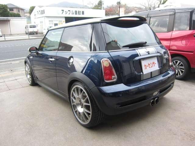 ＭＩＮＩ クーパーＳ　チェックメイト　車高調　インタークーラー　マフラー　ナビ＆ＴＶ＆ＥＴＣ（6枚目）