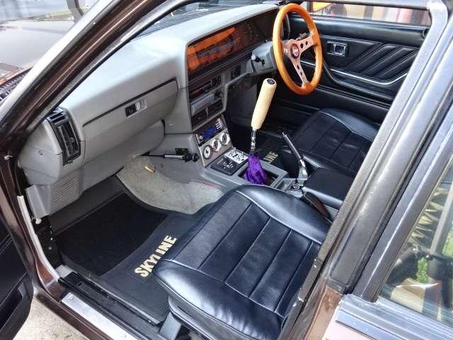 2000GT L20 5MT 社外アルミ マフラー エアサス(8枚目)