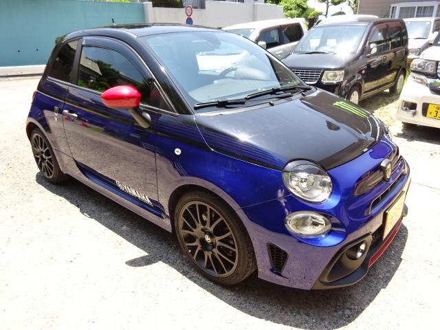 アバルト５９５ モンスターエナジー・ヤマハ　左ハンドル　マニュアル車　ナビテレビ　バックカメラ　デイライト　フォグライト　アルミペダル（27枚目）