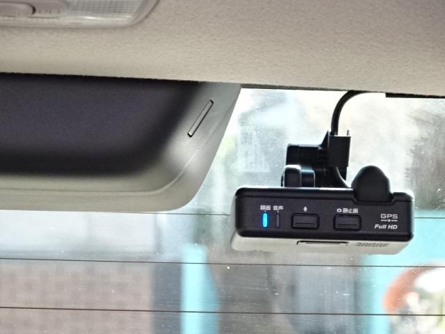 Ｎ－ＯＮＥ スタンダード　ワンセグＴＶ　ブルーツース対応　ＣＤ　ＨＤＭＩ　前後ドラレコ　ＥＴＣ　オートエアコン　ステアリングリモコン　スマートキー２本　バックカメラ　オートリザーブドアミラー（16枚目）