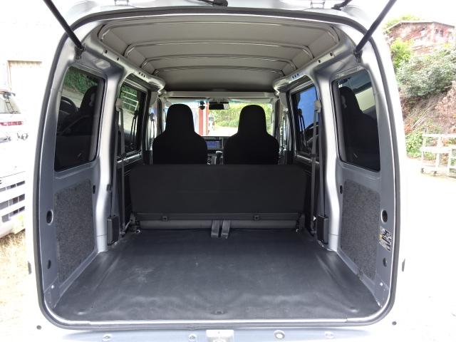 ハイゼットカーゴ ＤＸ　ＳＡＩＩＩ　ワンオーナー　禁煙車　ハイルーフ　ブルーツース対応　バックカメラ　クリアランスソナー　衝突軽減装置　ＰＷ　キーレス　スペアキー（12枚目）