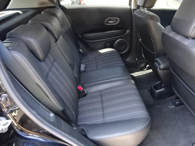 ヴェゼル ハイブリッドＺ・ホンダセンシング　純正ナビ　テレビ　バックカメラ　ＥＴＣ　ＬＥＤヘッドライト　ＬＥＤフォグライト　コンビシート　１７インチアルミ（10枚目）