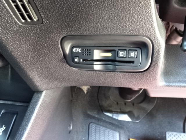 ヴェゼル ハイブリッドＺ・ホンダセンシング　純正ナビ　テレビ　バックカメラ　ＥＴＣ　ＬＥＤヘッドライト　ＬＥＤフォグライト　コンビシート　１７インチアルミ（22枚目）