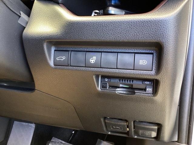 ＲＡＶ４ ＧＺパッケージ　ナビ　フルセグ　リアカメラ　パワーリアゲート　横滑り防止　ブレーキサポート　ＬＥＤヘッド　盗難防止装置　スマキー　オートエアコン　助手席エアバッグ　キーレスエントリー　パワーシート　クルコン　ＥＴＣ付（20枚目）