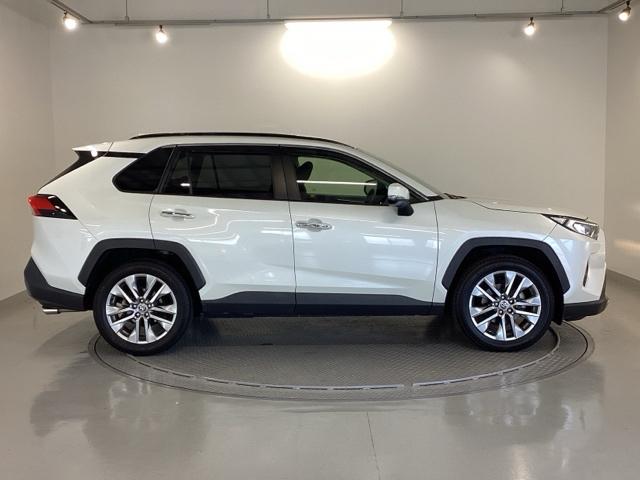 ＲＡＶ４ ＧＺパッケージ　ナビ　フルセグ　リアカメラ　パワーリアゲート　横滑り防止　ブレーキサポート　ＬＥＤヘッド　盗難防止装置　スマキー　オートエアコン　助手席エアバッグ　キーレスエントリー　パワーシート　クルコン　ＥＴＣ付（26枚目）