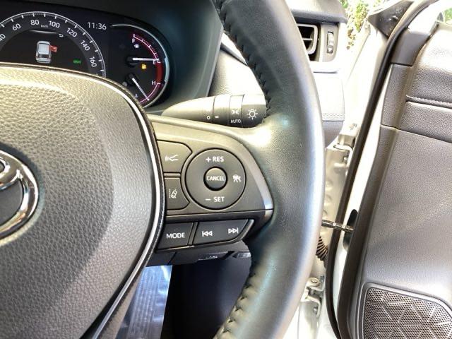 ＲＡＶ４ ＧＺパッケージ　ナビ　フルセグ　リアカメラ　パワーリアゲート　横滑り防止　ブレーキサポート　ＬＥＤヘッド　盗難防止装置　スマキー　オートエアコン　助手席エアバッグ　キーレスエントリー　パワーシート　クルコン　ＥＴＣ付（41枚目）