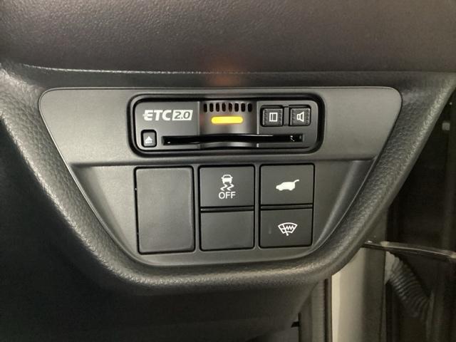 ＺＲ－Ｖ ｅ：ＨＥＶＺ　メモリーナビ　ドラレコ　ＥＴＣ　全周囲モニター　電動リヤゲート　クルコン　ＬＥＤ　サイドエアバック　Ｐシート　ナビ・ＴＶ　Ａライト　ドライブレコーダー　スマートキー　ＵＳＢ　横滑り防止　バックカメラ（13枚目）