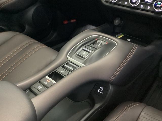 ＺＲ－Ｖ ｅ：ＨＥＶＺ　メモリーナビ　ドラレコ　ＥＴＣ　全周囲モニター　電動リヤゲート　クルコン　ＬＥＤ　サイドエアバック　Ｐシート　ナビ・ＴＶ　Ａライト　ドライブレコーダー　スマートキー　ＵＳＢ　横滑り防止　バックカメラ（15枚目）