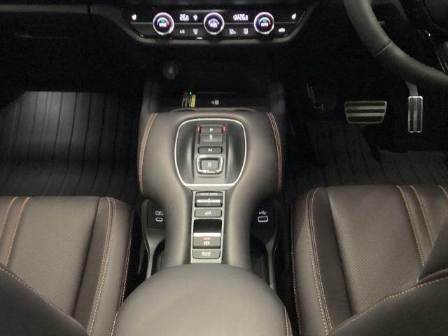 ＺＲ－Ｖ ｅ：ＨＥＶＺ　メモリーナビ　ドラレコ　ＥＴＣ　全周囲モニター　電動リヤゲート　クルコン　ＬＥＤ　サイドエアバック　Ｐシート　ナビ・ＴＶ　Ａライト　ドライブレコーダー　スマートキー　ＵＳＢ　横滑り防止　バックカメラ（29枚目）