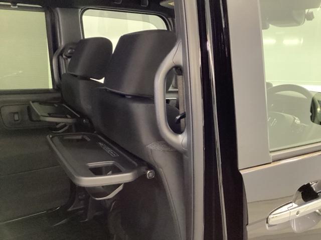 N-BOXカスタム ベースグレード 試乗車 メモリーナビ ETC ドラレコ W電動ドア USB接続 CMBS Dレコ 禁煙 ベンチシート オートエアコン スマートキ LED 盗難防止装置 クルコン バックカメラ フルセグTV エアバッグ(30枚目)