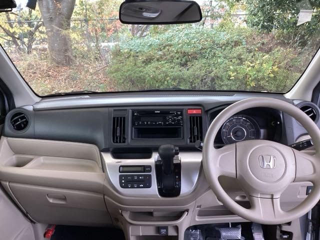 N-WGN C CDコンポ キーレスキー ETC 助手席エアバッグ エアバッグ 横滑り防止 パワーウインドウ フルオートエアコン 盗難防止システム パワーステアリング ABS キーレス付き ベンチシ-ト(3枚目)