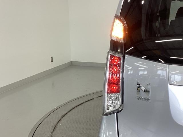 N-WGN C CDコンポ キーレスキー ETC 助手席エアバッグ エアバッグ 横滑り防止 パワーウインドウ フルオートエアコン 盗難防止システム パワーステアリング ABS キーレス付き ベンチシ-ト(34枚目)