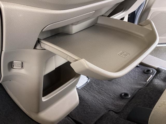 N-WGN C CDコンポ キーレスキー ETC 助手席エアバッグ エアバッグ 横滑り防止 パワーウインドウ フルオートエアコン 盗難防止システム パワーステアリング ABS キーレス付き ベンチシ-ト(42枚目)