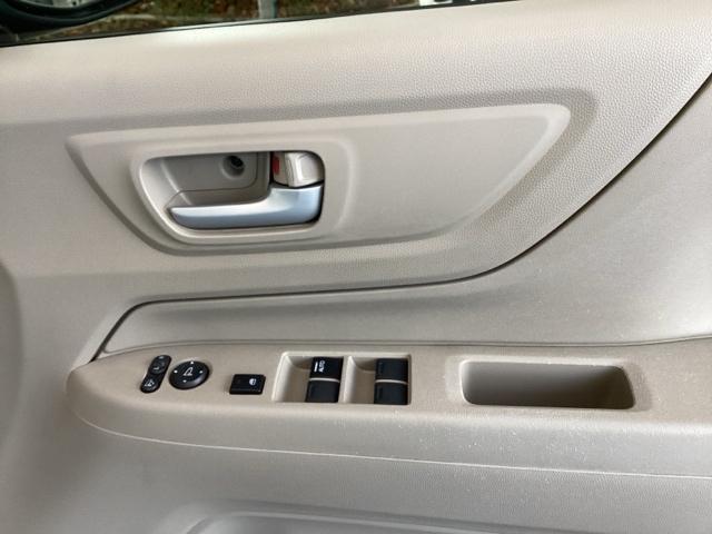 N-WGN C CDコンポ キーレスキー ETC 助手席エアバッグ エアバッグ 横滑り防止 パワーウインドウ フルオートエアコン 盗難防止システム パワーステアリング ABS キーレス付き ベンチシ-ト(48枚目)