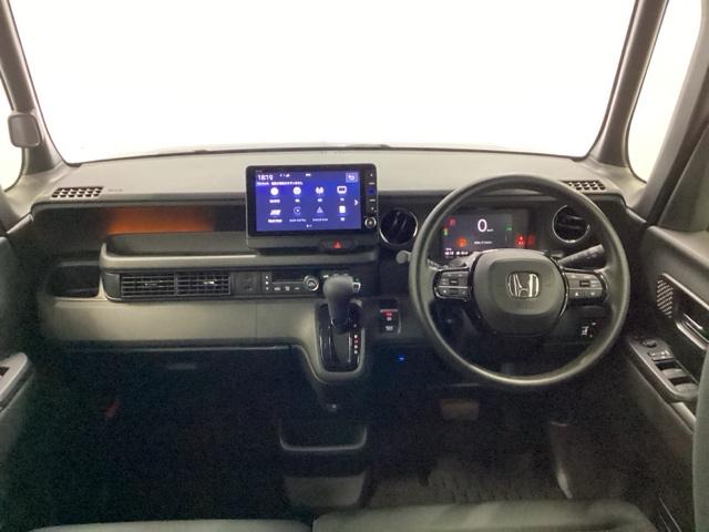 Ｎ－ＢＯＸカスタム ベースグレード　メモリーナビ　ドラレコ　ＥＴＣ　リアカメラ　ＵＳＢ接続　ＣＭＢＳ　Ｄレコ　ベンチシート　オートエアコン　スマートキ　ＬＥＤ　盗難防止装置　クルコン　バックカメラ　フルセグＴＶ　パワーステアリング（2枚目）