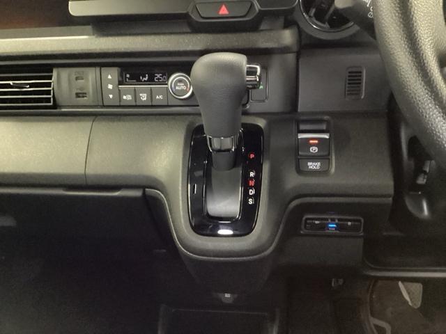 Ｎ－ＢＯＸカスタム ベースグレード　メモリーナビ　ドラレコ　ＥＴＣ　リアカメラ　ＵＳＢ接続　ＣＭＢＳ　Ｄレコ　ベンチシート　オートエアコン　スマートキ　ＬＥＤ　盗難防止装置　クルコン　バックカメラ　フルセグＴＶ　パワーステアリング（33枚目）