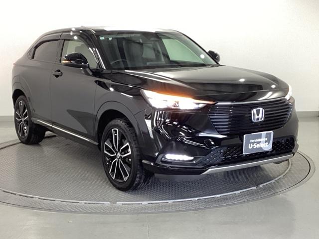 ヴェゼル ｅ：ＨＥＶＺ　純正ナビ　フルセグ　リアカメラ　衝突回避支援ブレーキ機能　スマキ　Ｐトランク　フルオートエアコン　エアバッグ　両席エアバック　Ｒカメ　パワーウィンドウ　ＬＥＤランプ　ソナー　クルーズＣ　ナビ＆ＴＶ（7枚目）