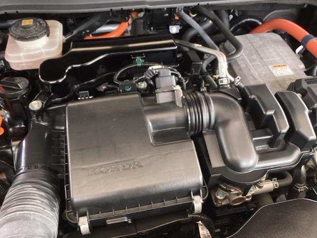 ヴェゼル ｅ：ＨＥＶＺ　純正ナビ　フルセグ　リアカメラ　衝突回避支援ブレーキ機能　スマキ　Ｐトランク　フルオートエアコン　エアバッグ　両席エアバック　Ｒカメ　パワーウィンドウ　ＬＥＤランプ　ソナー　クルーズＣ　ナビ＆ＴＶ（23枚目）