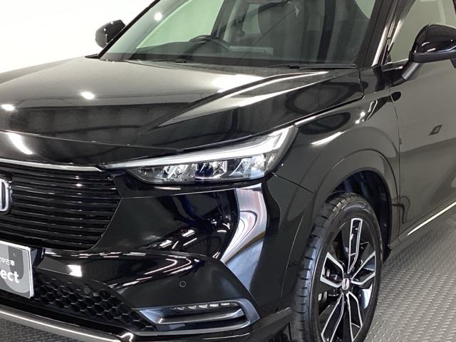 ヴェゼル ｅ：ＨＥＶＺ　純正ナビ　フルセグ　リアカメラ　衝突回避支援ブレーキ機能　スマキ　Ｐトランク　フルオートエアコン　エアバッグ　両席エアバック　Ｒカメ　パワーウィンドウ　ＬＥＤランプ　ソナー　クルーズＣ　ナビ＆ＴＶ（27枚目）