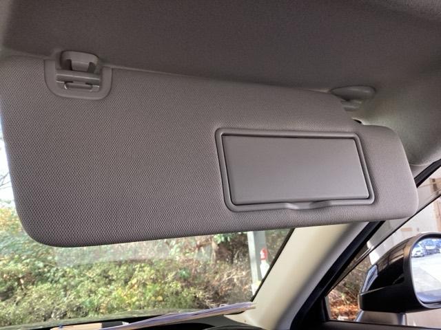 ヴェゼル ｅ：ＨＥＶＺ　純正ナビ　フルセグ　リアカメラ　衝突回避支援ブレーキ機能　スマキ　Ｐトランク　フルオートエアコン　エアバッグ　両席エアバック　Ｒカメ　パワーウィンドウ　ＬＥＤランプ　ソナー　クルーズＣ　ナビ＆ＴＶ（44枚目）