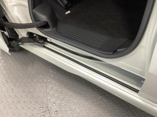 N-BOXカスタム ベースグレード HondaCONNECT対応純正メモリーナビ USB接続 CMBS ベンチシート オートエアコン スマートキ LED 盗難防止装置 クルコン ETC バックカメラ フルセグTV パワーステアリング(29枚目)