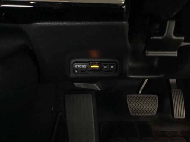 ヴェゼル ｅ：ＨＥＶＺ　ＨｏｎｄａＣＯＮＮＥＣＴディスプレイ　ドラレコ　衝突回避支援ブレーキ機能　スマキ　Ｐトランク　フルオートエアコン　Ｄレコ　エアバッグ　両席エアバック　Ｒカメ　パワーウィンドウ　ＬＥＤランプ　ソナー（14枚目）