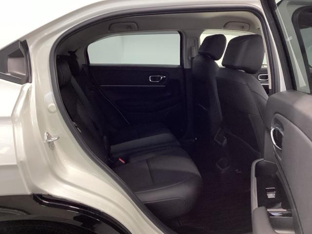 ヴェゼル ｅ：ＨＥＶＺ　ＨｏｎｄａＣＯＮＮＥＣＴディスプレイ　ドラレコ　衝突回避支援ブレーキ機能　スマキ　Ｐトランク　フルオートエアコン　Ｄレコ　エアバッグ　両席エアバック　Ｒカメ　パワーウィンドウ　ＬＥＤランプ　ソナー（20枚目）