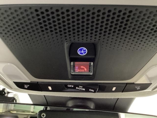 ヴェゼル ｅ：ＨＥＶＺ　ＨｏｎｄａＣＯＮＮＥＣＴディスプレイ　ドラレコ　衝突回避支援ブレーキ機能　スマキ　Ｐトランク　フルオートエアコン　Ｄレコ　エアバッグ　両席エアバック　Ｒカメ　パワーウィンドウ　ＬＥＤランプ　ソナー（45枚目）