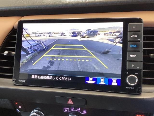 フィット ｅ：ＨＥＶリュクス　純正メモリーナビ　ドラレコ　リアカメラ、　誤発進抑制機能　本革シート　ＥＴＣ付　ＬＥＤ　シートヒーター　クルーズコントロール　セキュリティアラーム　ドライブレコーダー　ＤＶＤ　ＶＳＡ　フルセグ　ＵＳＢ（12枚目）