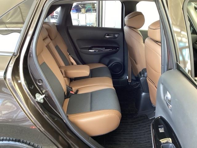 フィット ｅ：ＨＥＶリュクス　純正メモリーナビ　ドラレコ　リアカメラ、　誤発進抑制機能　本革シート　ＥＴＣ付　ＬＥＤ　シートヒーター　クルーズコントロール　セキュリティアラーム　ドライブレコーダー　ＤＶＤ　ＶＳＡ　フルセグ　ＵＳＢ（17枚目）