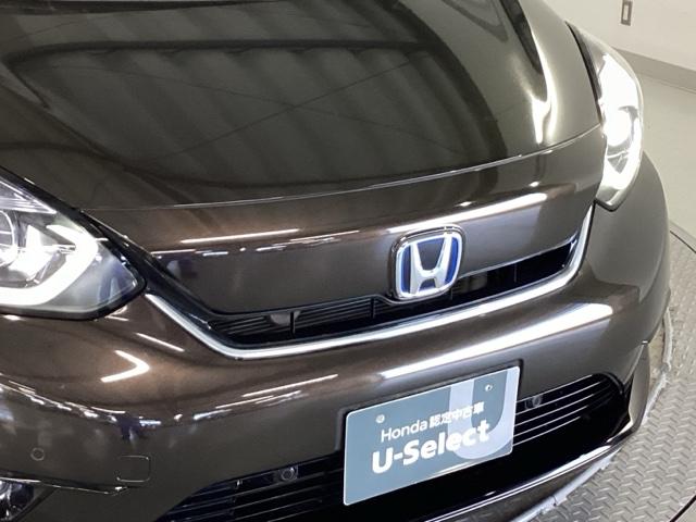 フィット ｅ：ＨＥＶリュクス　純正メモリーナビ　ドラレコ　リアカメラ、　誤発進抑制機能　本革シート　ＥＴＣ付　ＬＥＤ　シートヒーター　クルーズコントロール　セキュリティアラーム　ドライブレコーダー　ＤＶＤ　ＶＳＡ　フルセグ　ＵＳＢ（23枚目）