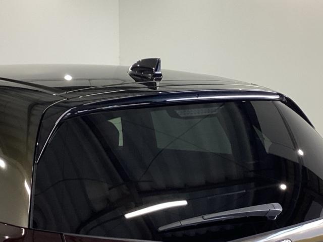 フィット ｅ：ＨＥＶリュクス　純正メモリーナビ　ドラレコ　リアカメラ、　誤発進抑制機能　本革シート　ＥＴＣ付　ＬＥＤ　シートヒーター　クルーズコントロール　セキュリティアラーム　ドライブレコーダー　ＤＶＤ　ＶＳＡ　フルセグ　ＵＳＢ（29枚目）